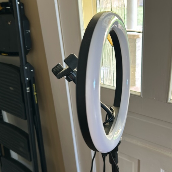 NFS PENDING TRADE Bower 8" Selfie Ring Light Studio NIB - Picture 2 of 10